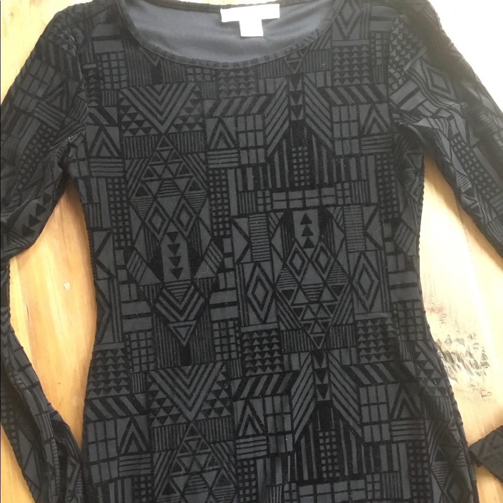 Sans Souci LBD with Aztec design (midi)